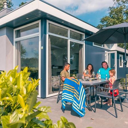 ホテルEuroparcs De Biesbosch Willemsdorp エクステリア 写真