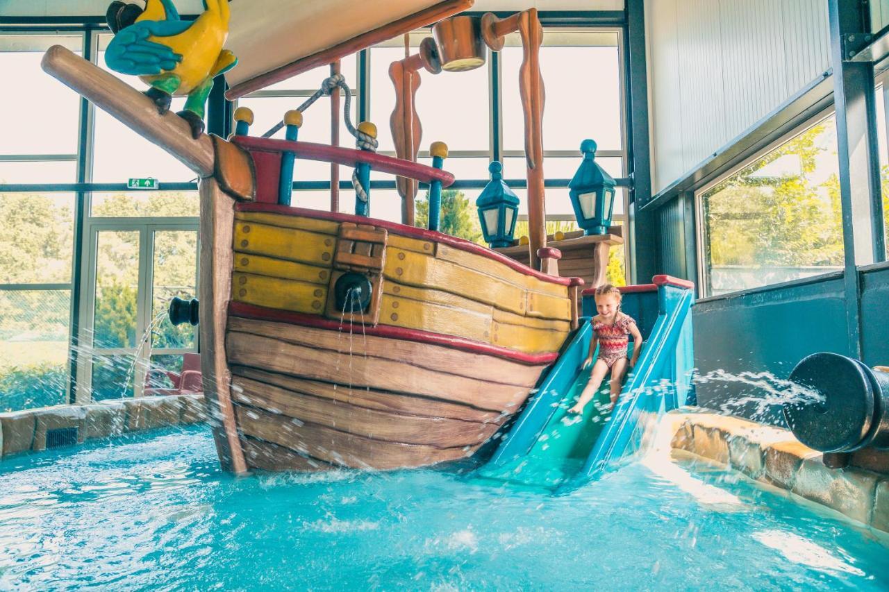 ホテルEuroparcs De Biesbosch Willemsdorp エクステリア 写真