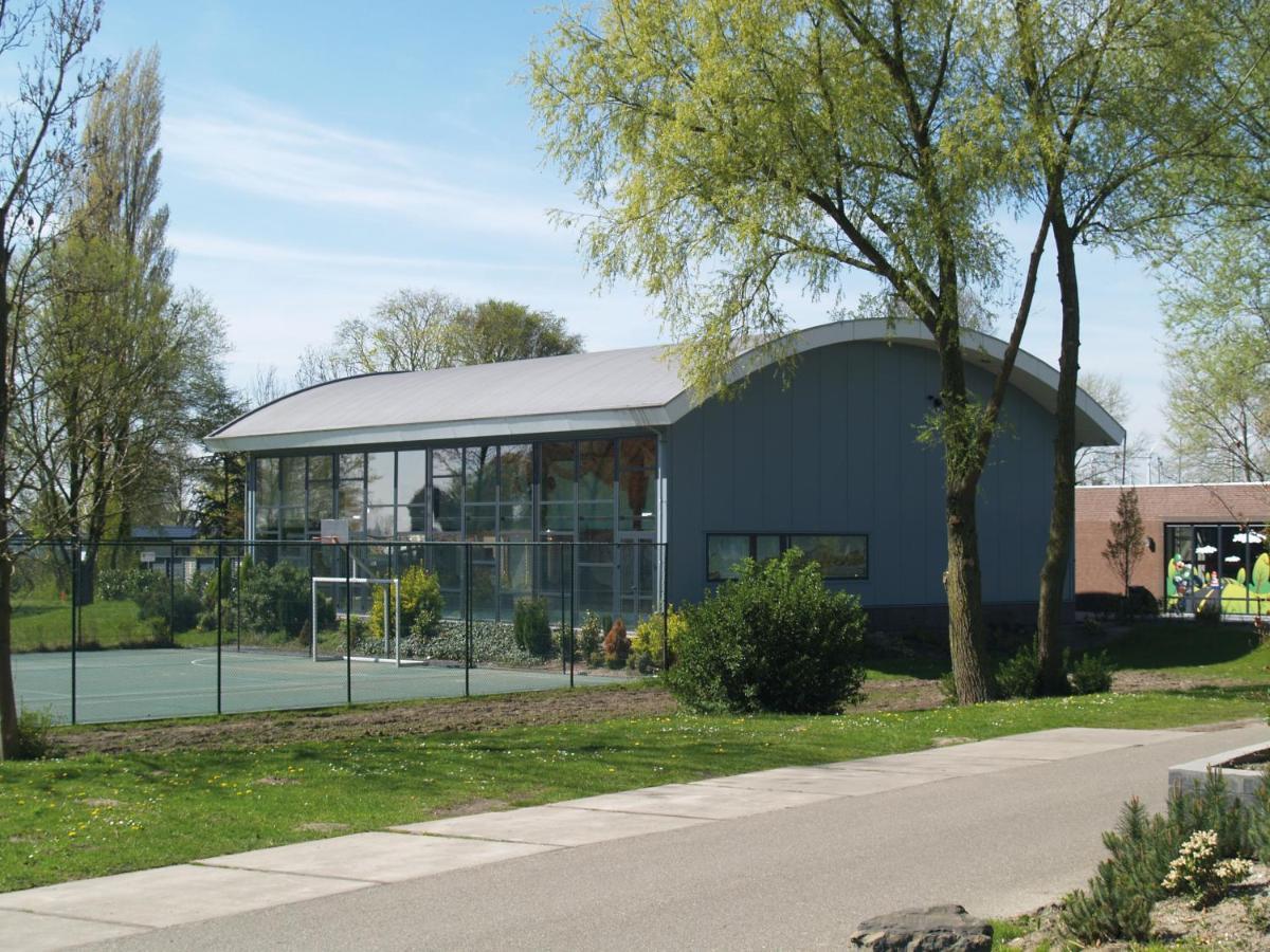 ホテルEuroparcs De Biesbosch Willemsdorp エクステリア 写真