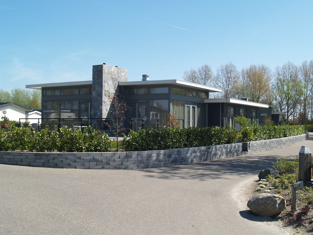 ホテルEuroparcs De Biesbosch Willemsdorp エクステリア 写真
