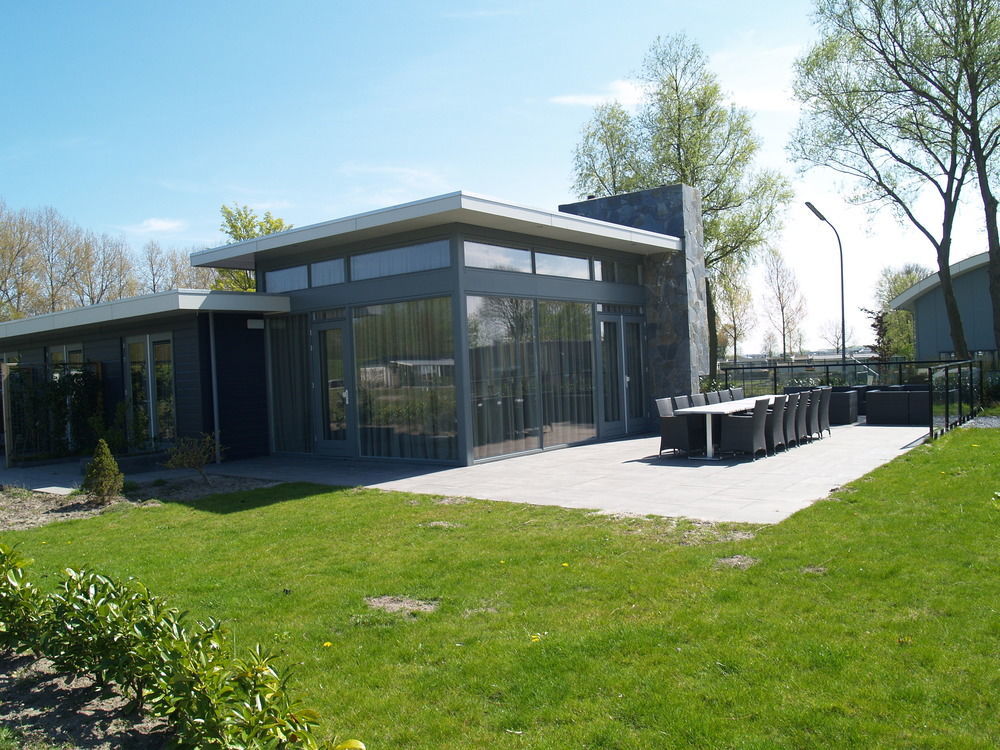 ホテルEuroparcs De Biesbosch Willemsdorp エクステリア 写真