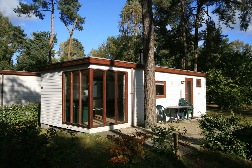 ホテルEuroparcs De Biesbosch Willemsdorp エクステリア 写真