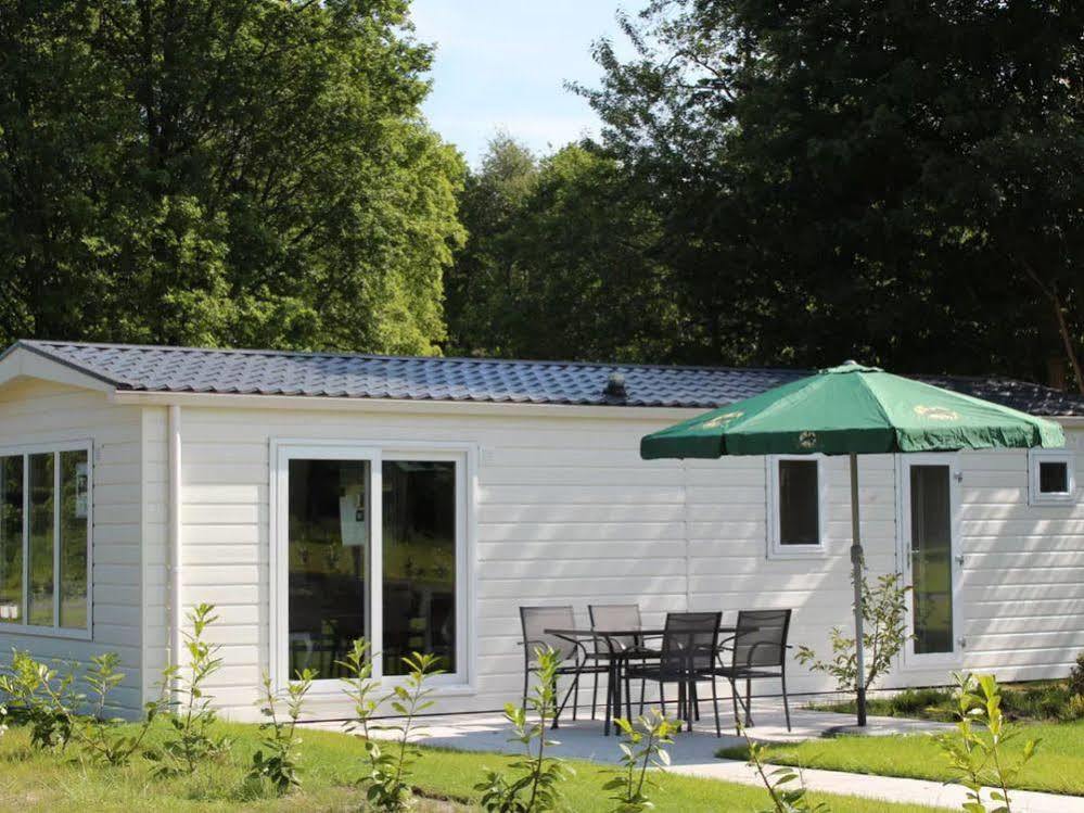 ホテルEuroparcs De Biesbosch Willemsdorp エクステリア 写真
